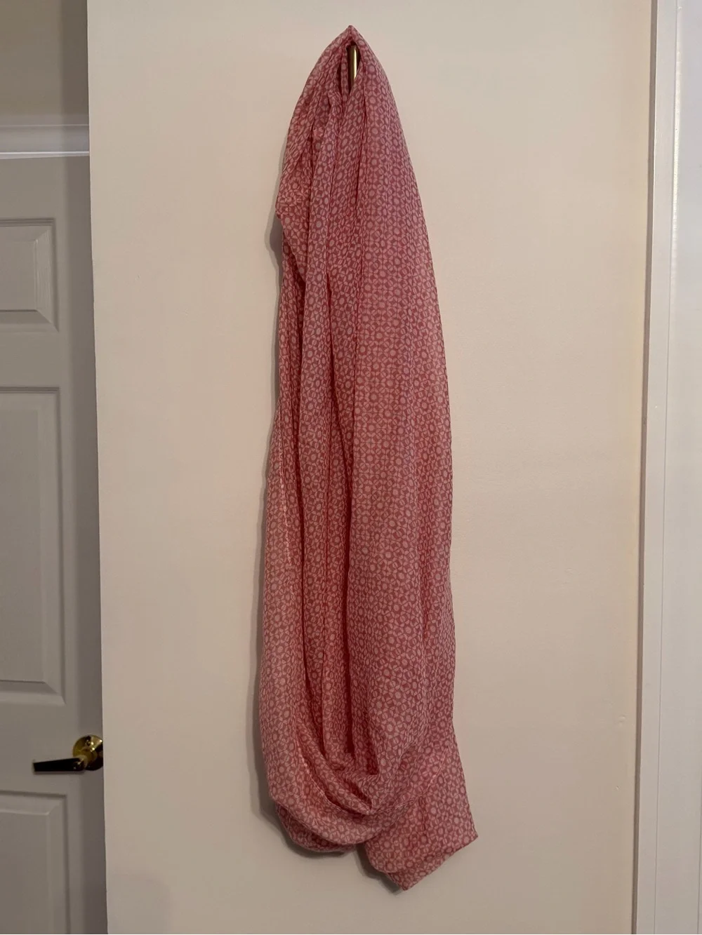 Van Heusen Coral and White Leaf-Print Scarf
